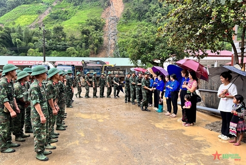 Sư đoàn 316 hoàn thành xuất sắc nhiệm vụ tại vùng lũ Mù Cang Chải, Yên Bái